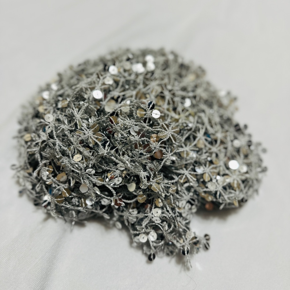 Sequins scarf - Picture 11 of 11